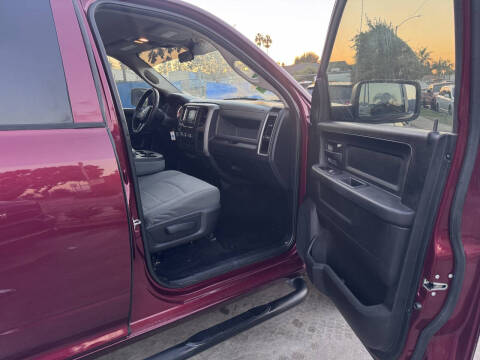 2017 RAM 1500 Express