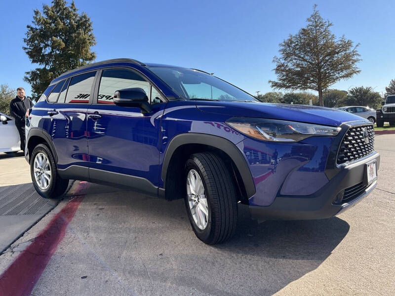 2025 Toyota Corolla Cross LE