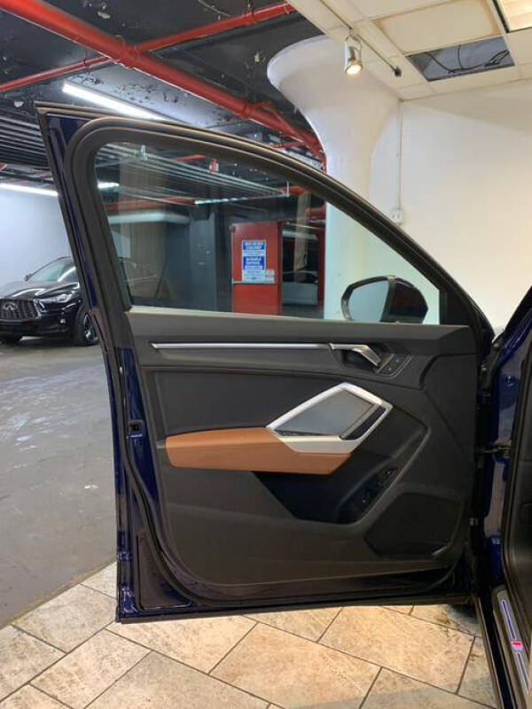 2022 Audi Q3 quattro S line Premium 45 TFSI