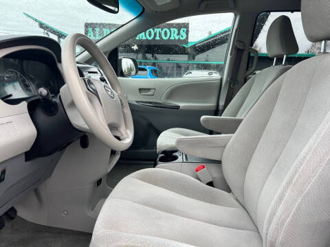 2014 Toyota Sienna