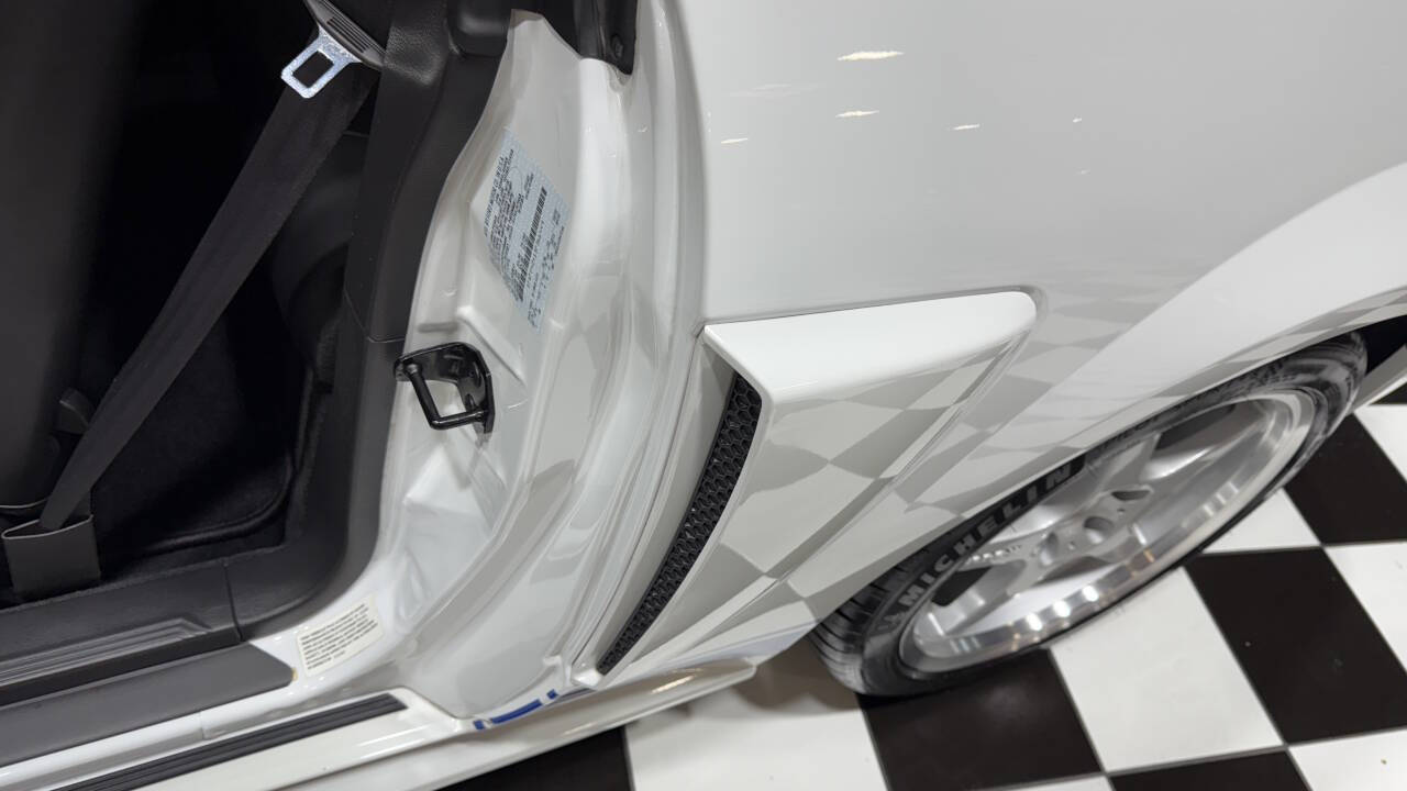 2003 Ford Mustang 56