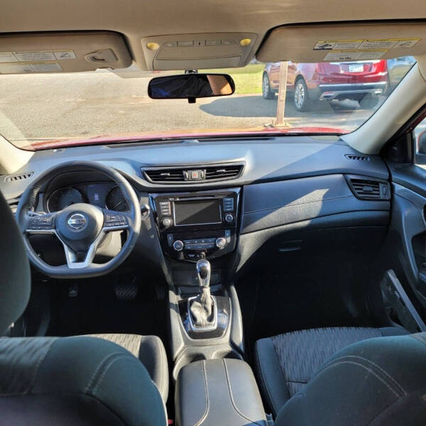 2018 Nissan Rogue SV