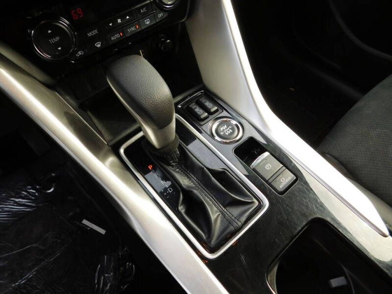 2024 Mitsubishi Eclipse Cross SE