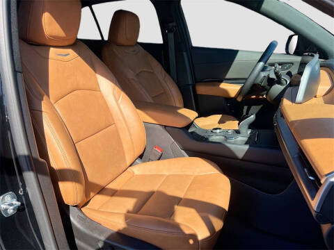 2025 Cadillac XT4 Sport