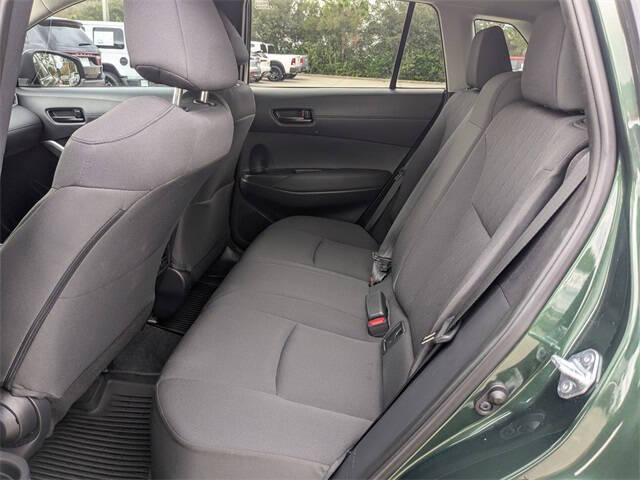 2024 Toyota Corolla Cross LE