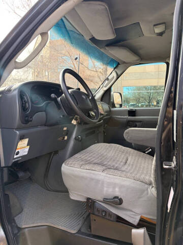 2003 Ford E-Series E-350 SD