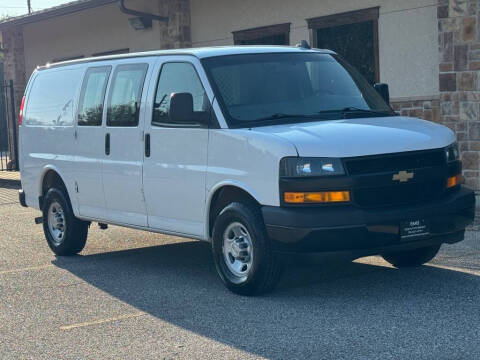 2022 Chevrolet Express 2500