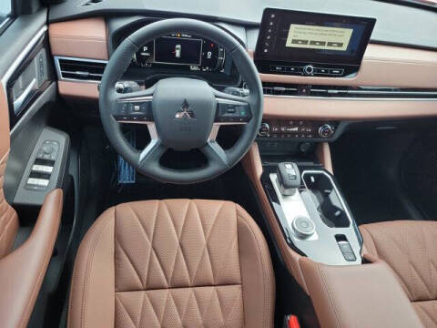 2025 Mitsubishi Outlander SEL