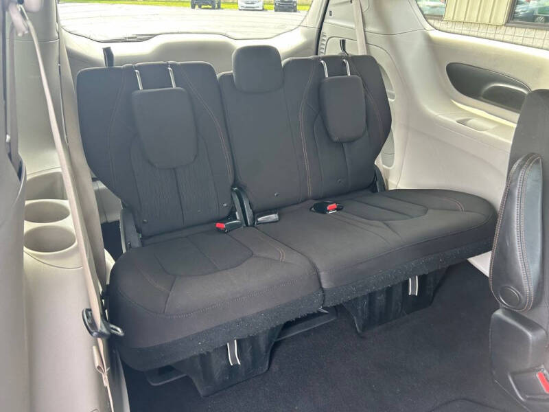 2017 Chrysler Pacifica Touring