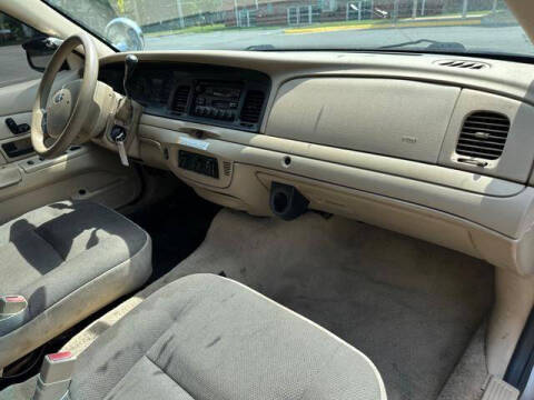 2006 Ford Crown Victoria