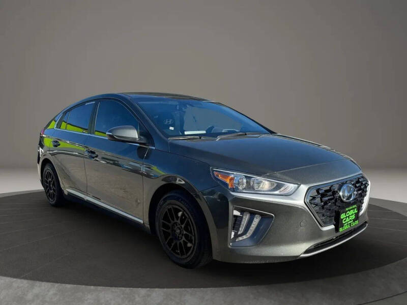2022 Hyundai Ioniq Hybrid SE