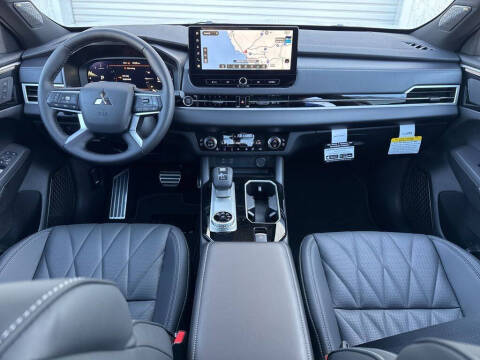 2026 Mitsubishi Outlander Black Edition