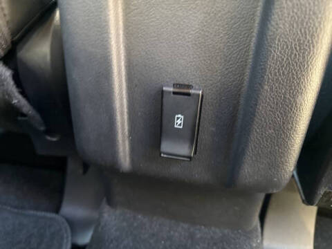 2020 Mitsubishi Outlander LE