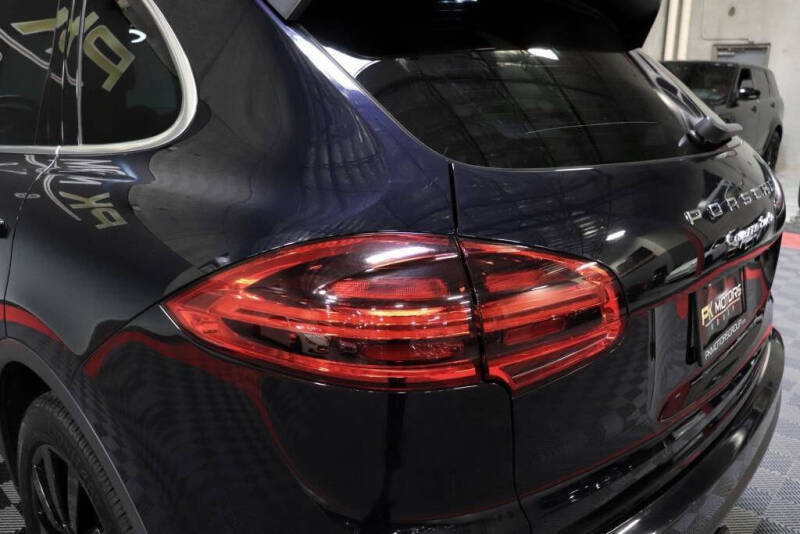 2015 Porsche Cayenne Turbo