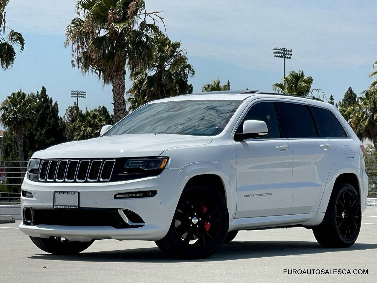 Off White 2015 Jeep Grand Cherokee SRT 4x4 SRT 4dr SUV 43