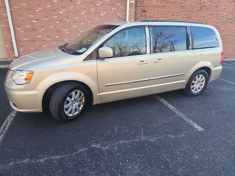 2015 Chrysler Town and Country for sale at West End Auto Sales LLC in Richmond VA