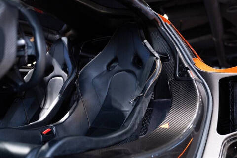 2014 McLaren P1