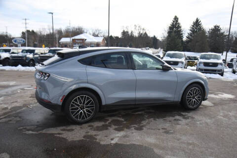 2025 Ford Mustang Mach-E Premium