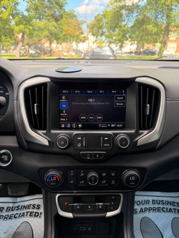 2023 GMC Terrain SLT