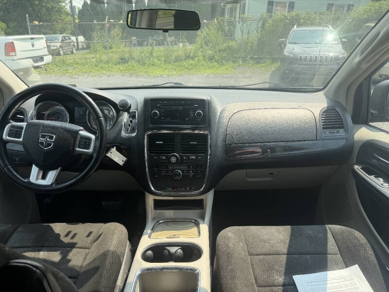 2012 Dodge Grand Caravan Crew