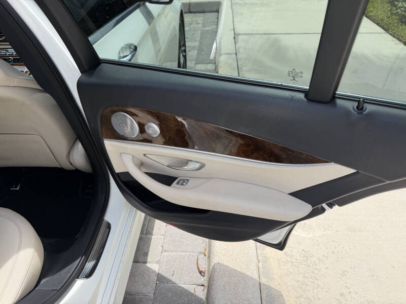 2019 Mercedes-Benz E-Class E 300