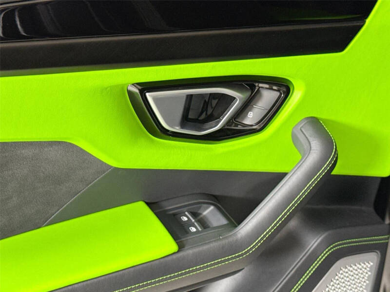 2022 Lamborghini Urus