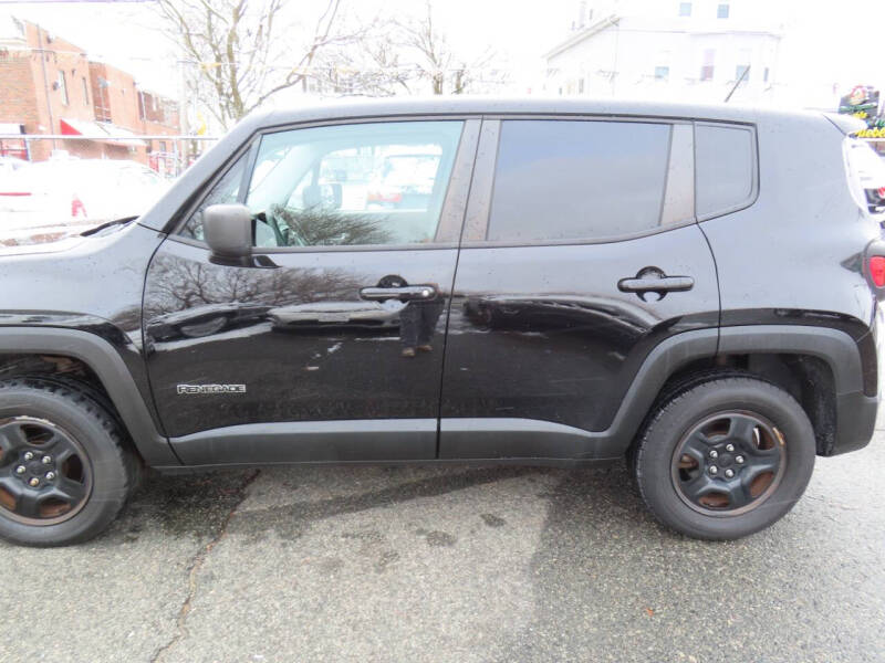 2016 Jeep Renegade Sport photo 5