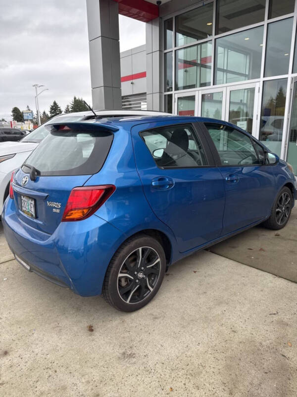 2015 Toyota Yaris 5-Door SE