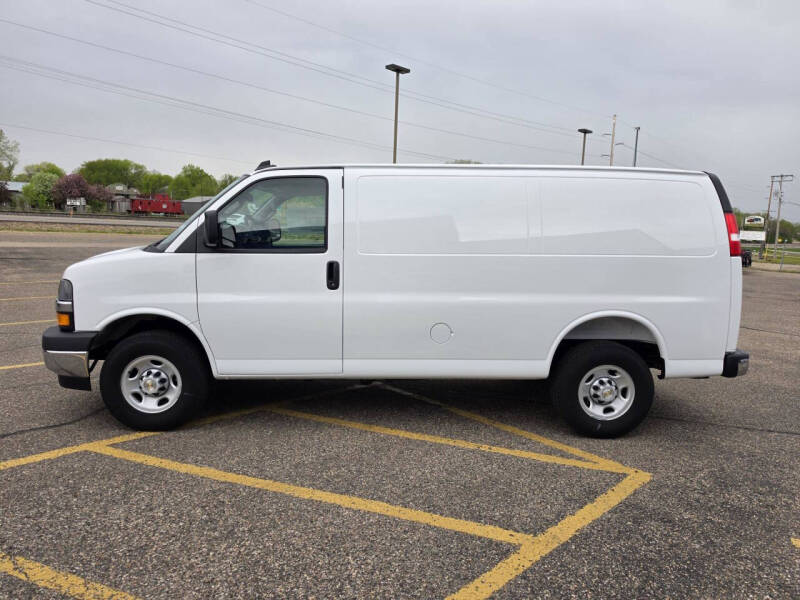 2025 Chevrolet Express 2500