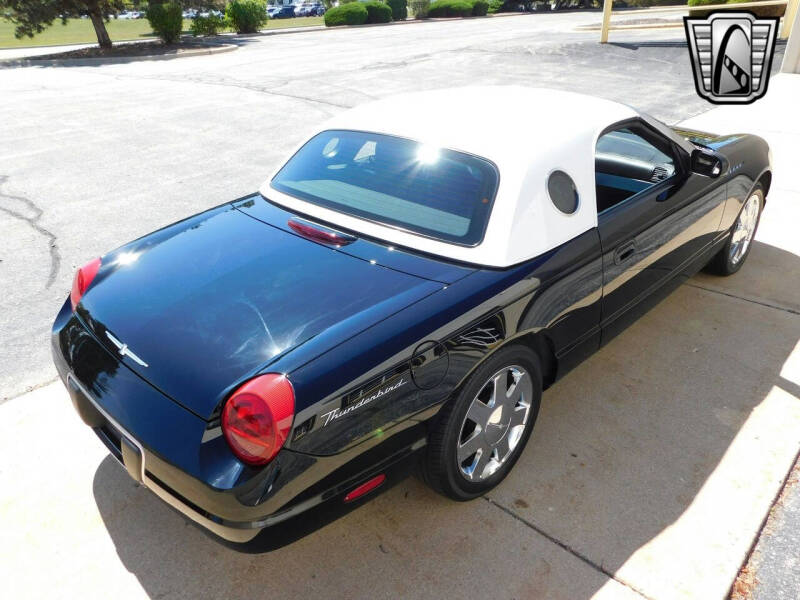 2002 Ford Thunderbird Deluxe