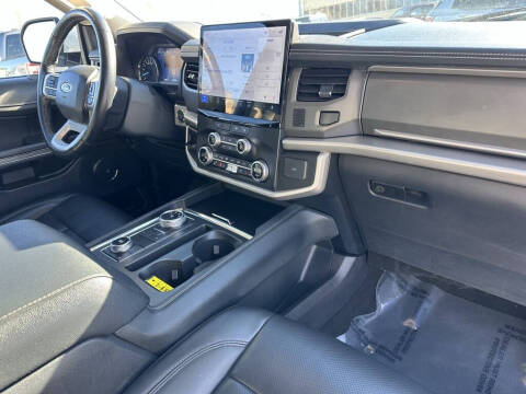 2023 Ford Expedition XLT