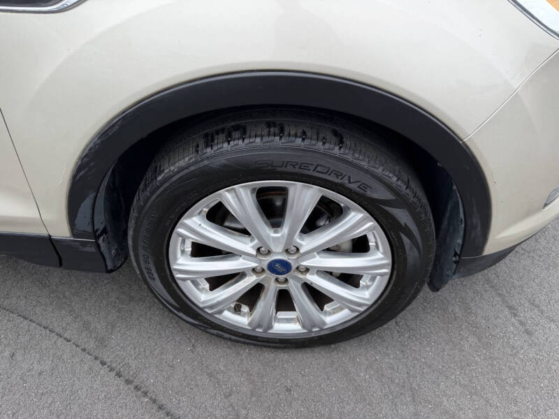 2017 Ford Escape Titanium