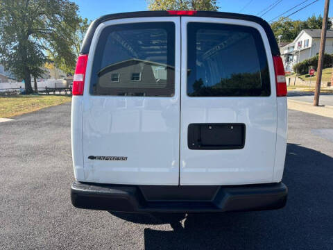 2019 Chevrolet Express 2500