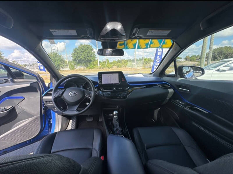 2020 Toyota C-HR XLE