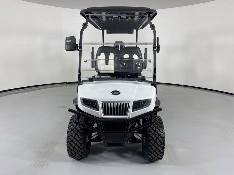 2025 Evolution MAVERICK 4 PLUS