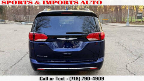 2017 Chrysler Pacifica Touring-L Plus