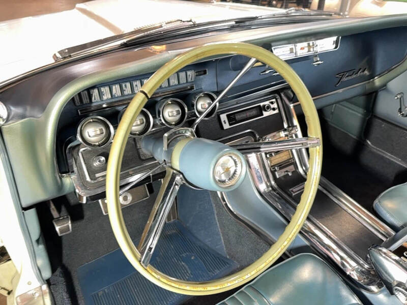 1965 Ford Thunderbird