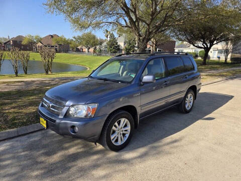 2006 Toyota Highlander Hybrid for sale at Essence Autos in Spring TX