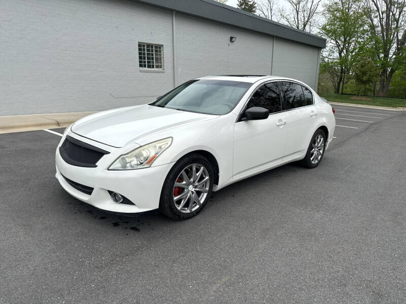 2011 Infiniti G37 Sedan for sale at Noble Auto in Hickory NC