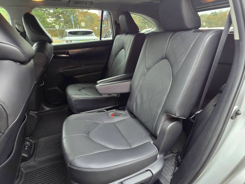 2021 Toyota Highlander Platinum