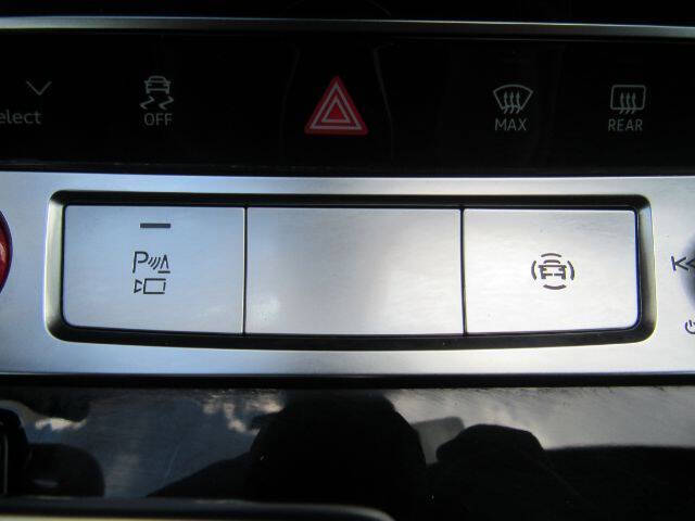 2022 Audi e-tron S quattro Prestige