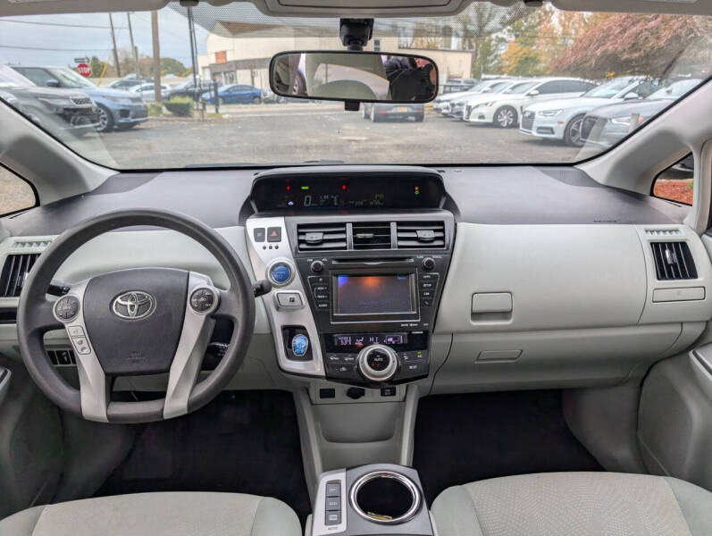 2012 Toyota Prius v Three