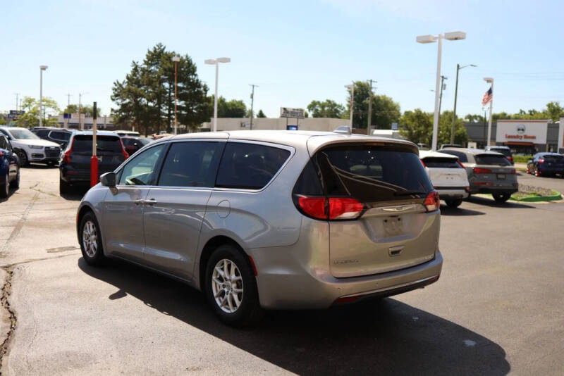 2020 Chrysler Pacifica Touring