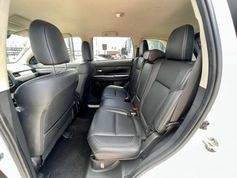 2020 Mitsubishi Outlander SEL