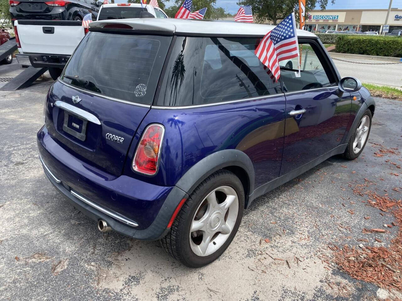 2005 MINI Cooper  - $5,500