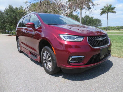 2021 Chrysler Pacifica Touring L