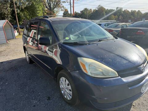 2005 Toyota Sienna LE 8 Passenger