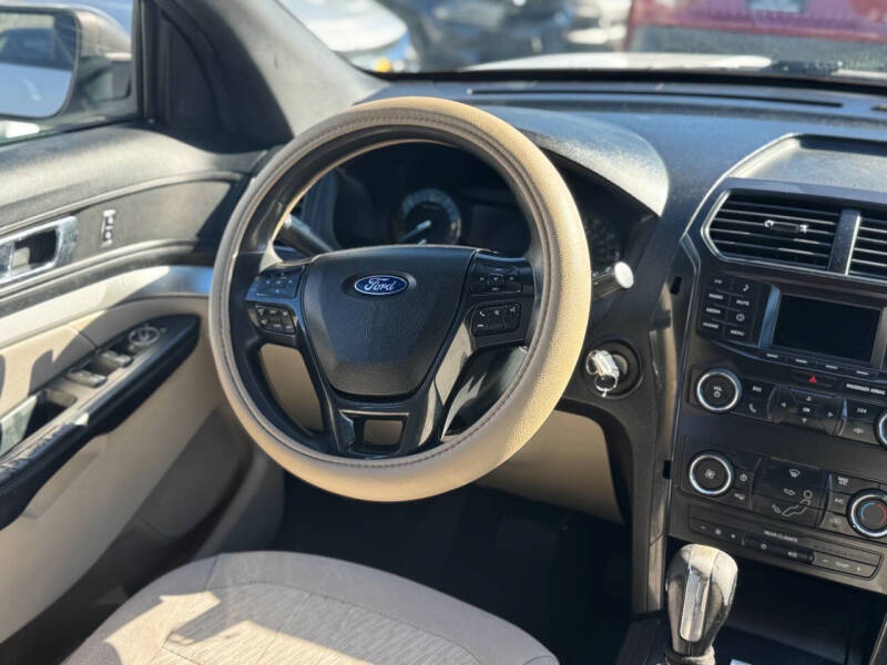 2018 Ford Explorer