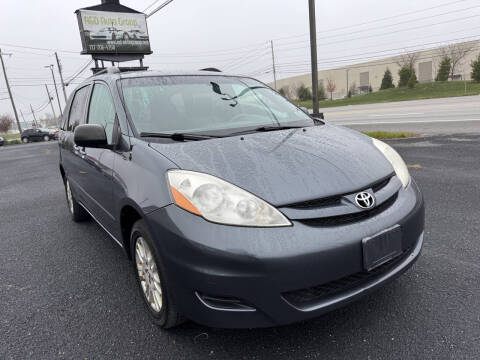 2009 Toyota Sienna LE 7-Passenger