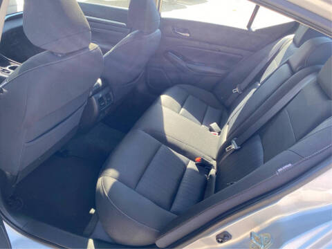 2020 Nissan Altima 2.5 SV